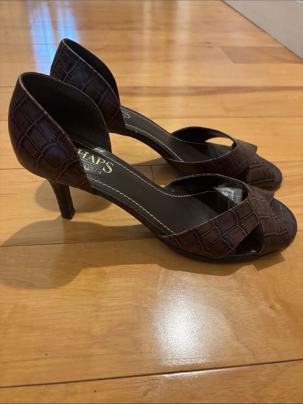 Vintage Chaps Brown Croc-Embossed Open-Toe Heels 3inch 8.5 Excellent Condition